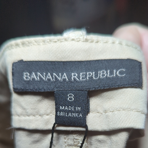 NEW Banana Republic Tan Chino Shorts Garment-Dyed 3" inseam Women's Size 8 - Picture 2 of 5